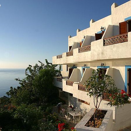 Albatros Hotel Амупі Екстер'єр фото